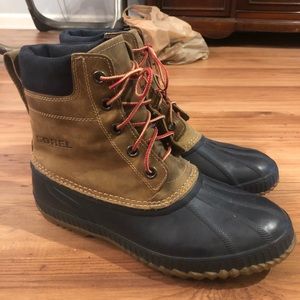 Men’s Sorel Boots.